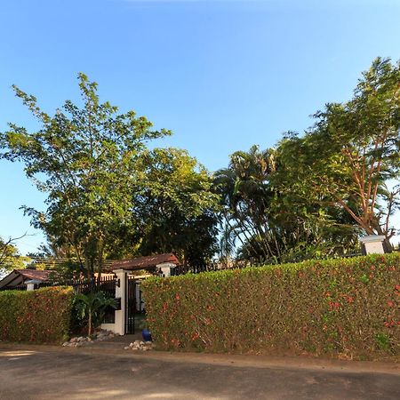 Casa Maria Aeropuerto B&B Santiago Este Exterior photo