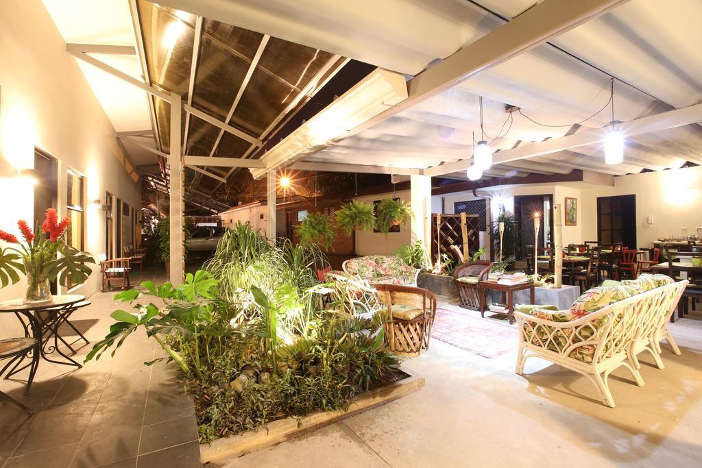 Casa Maria Aeropuerto B&B Santiago Este Exterior photo